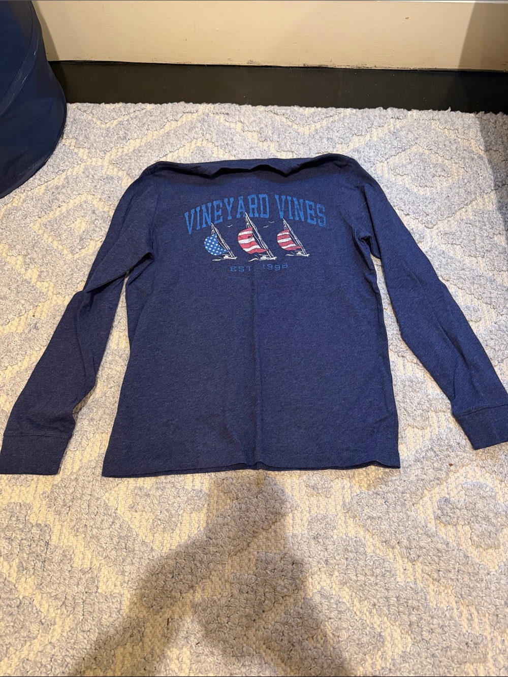 Vineyard Vines Navy Long-Sleeve Tee with Patriotic Sailboat Graphic